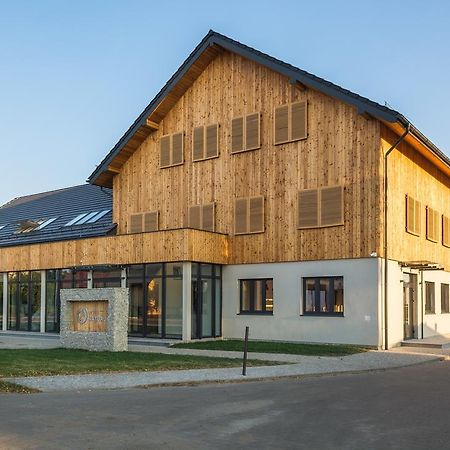 Hotel Naturum Milicz Buitenkant foto