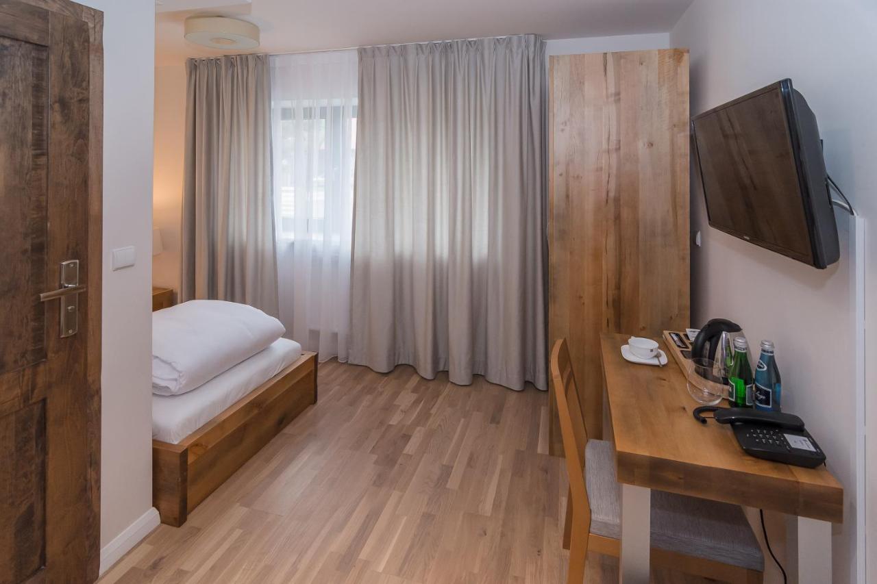 Hotel Naturum Milicz Buitenkant foto