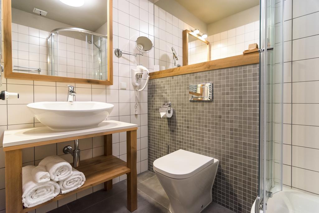 Hotel Naturum Milicz Buitenkant foto